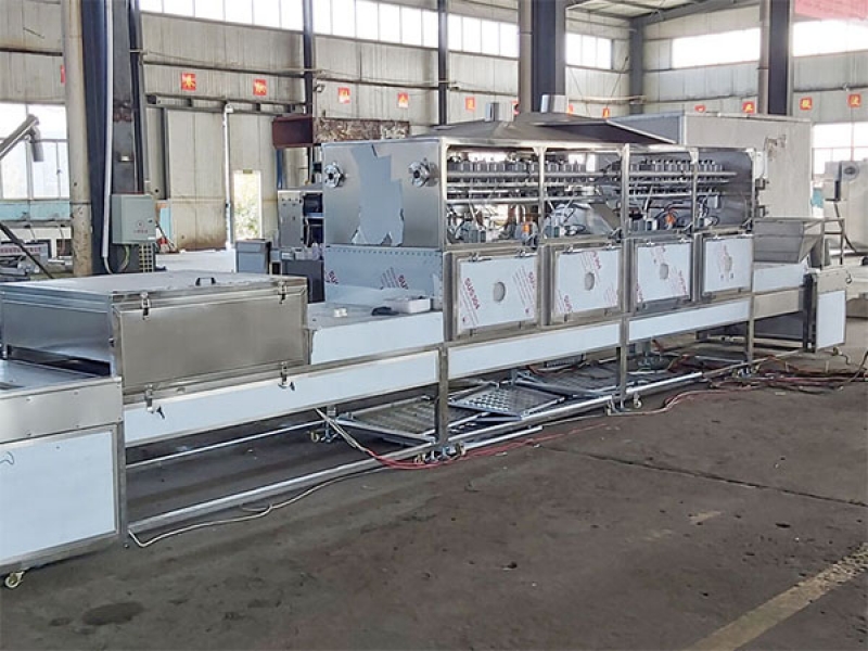 微波烘干設(shè)備使用時的注意事項